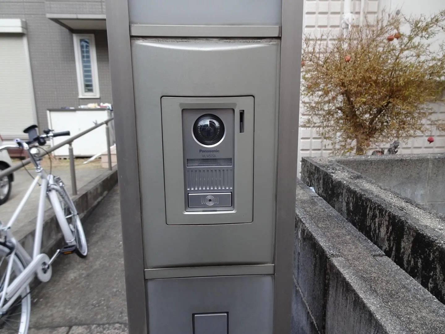 某個人宅宅インターホン取り替え工事